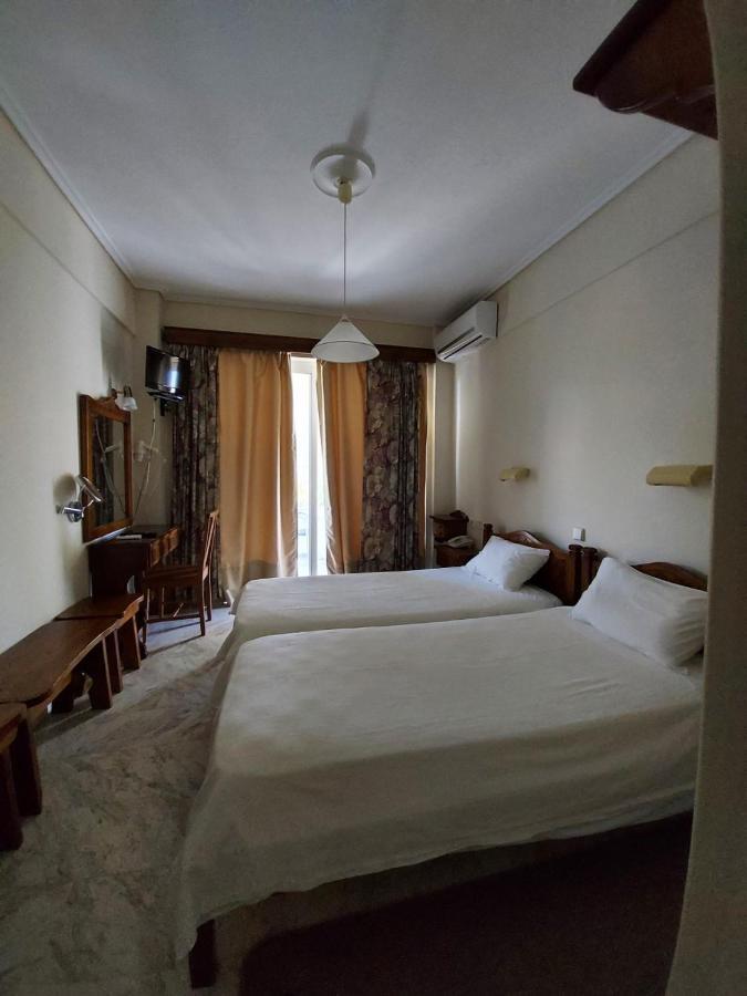 Batis Hotel Livanátai Extérieur photo