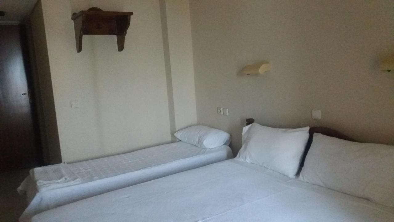 Batis Hotel Livanátai Extérieur photo