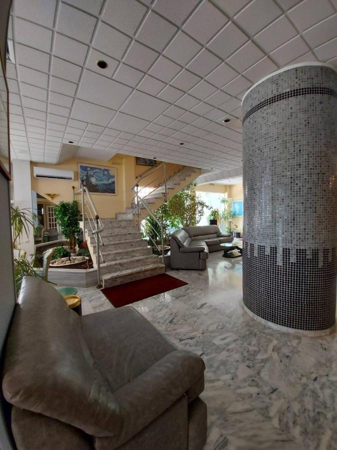 Batis Hotel Livanátai Extérieur photo